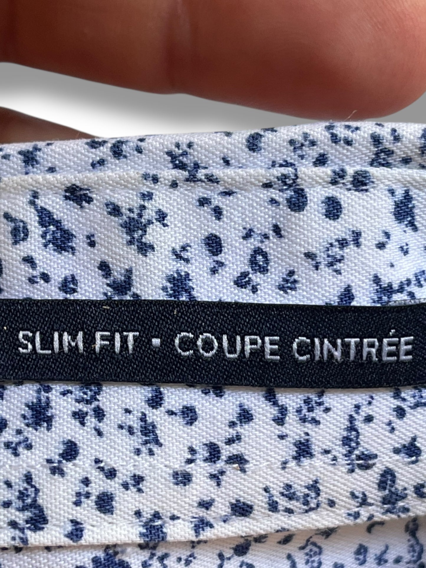 Tommy Hilfiger Shirt – White with Blue Floral Print – Slim Fit – S