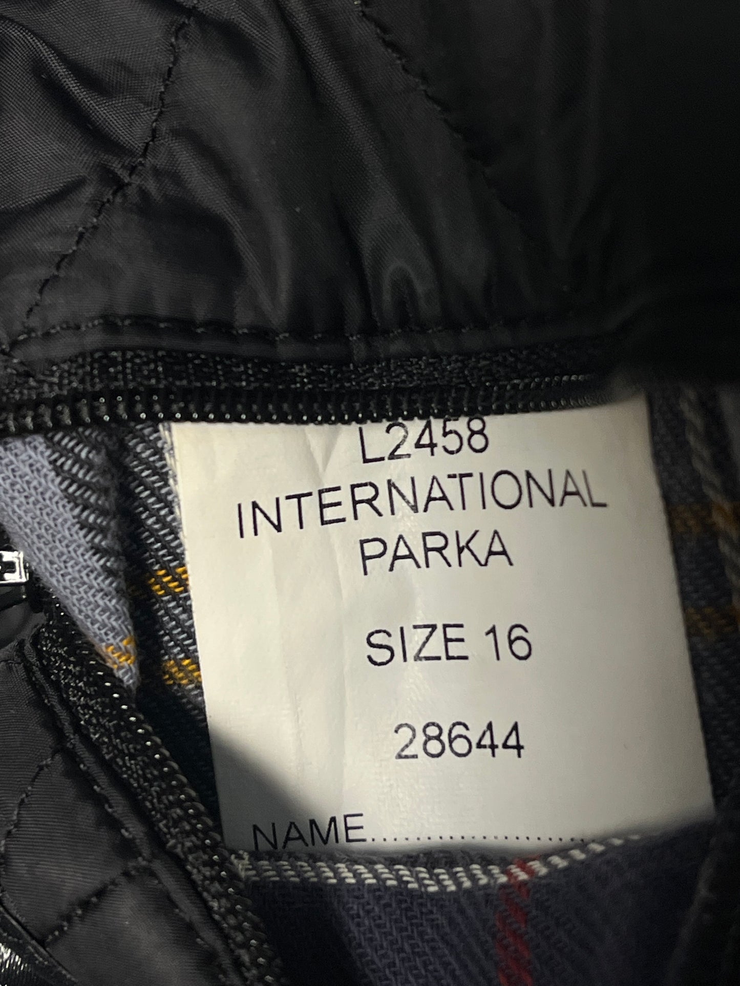 Barbour International Parka Waxed Cotton – Women’s UK16 – Black Selected by DRAPS.