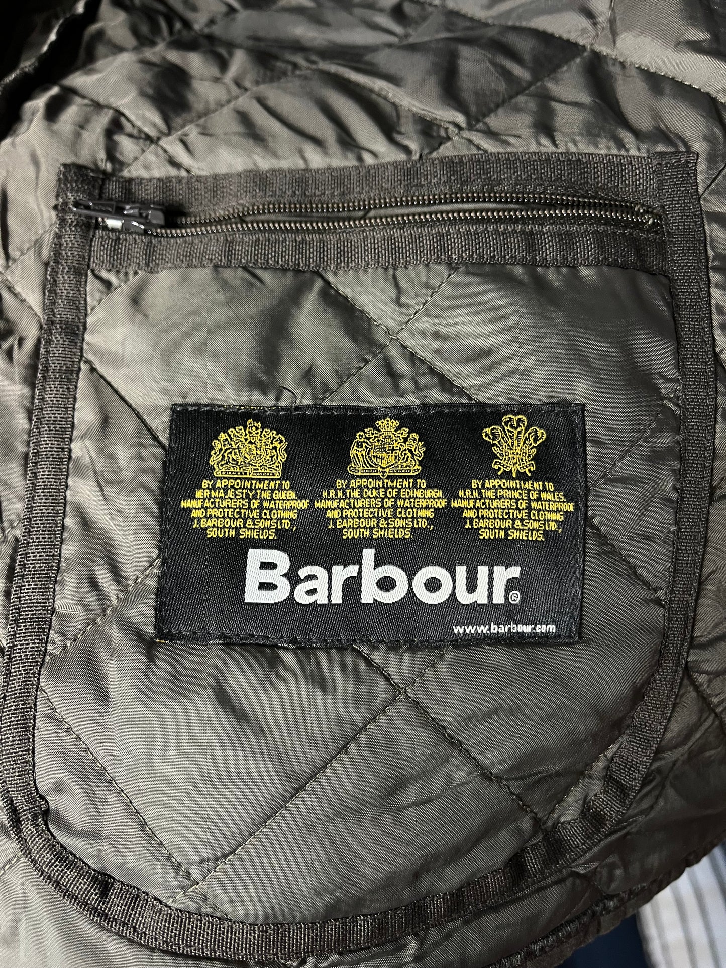 Barbour New Eskdale Quilted Jacket – Olive – XXL | Selected by DRAPS