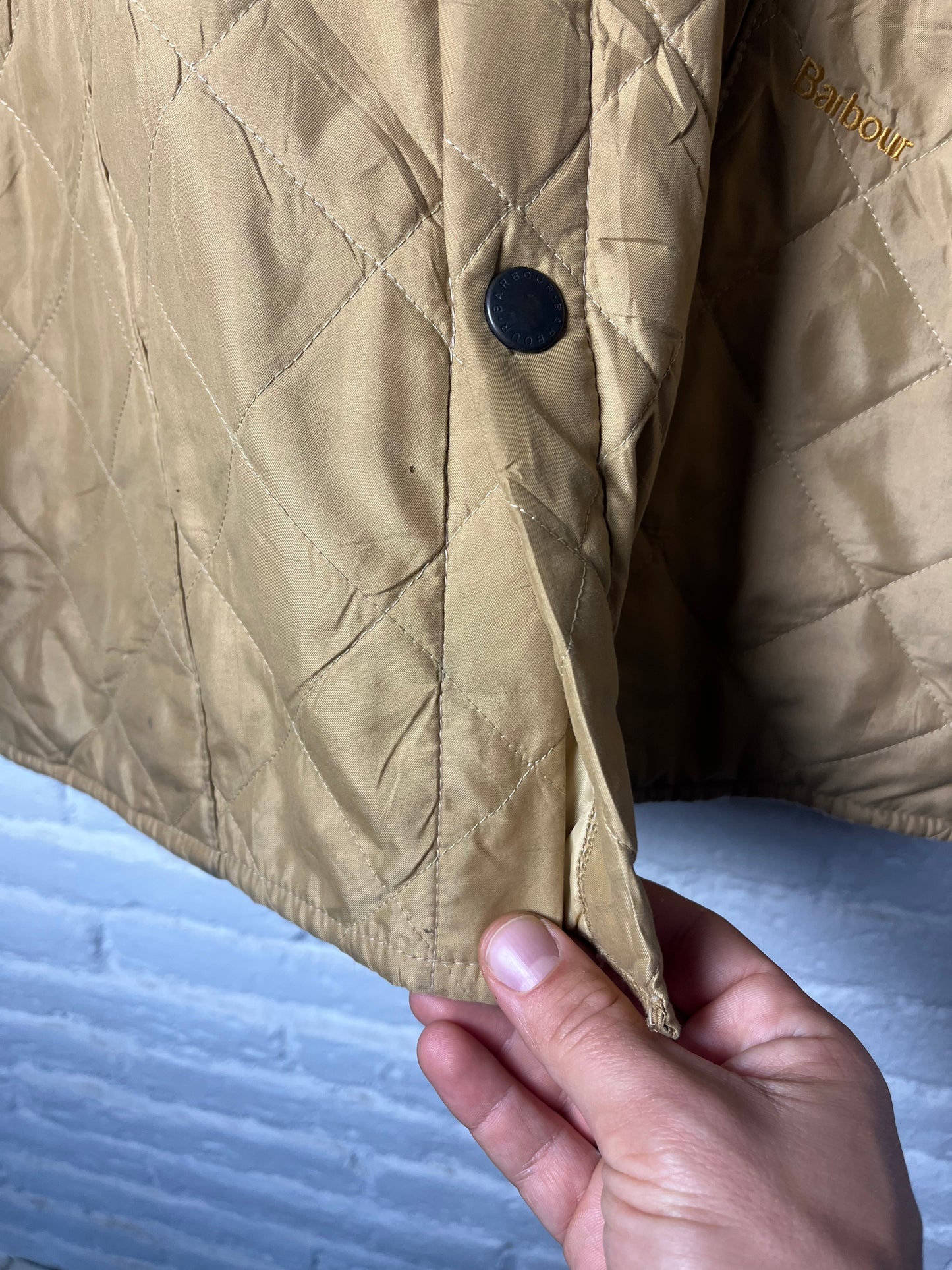 Barbour Eskdale Quilted Jacket – Cream – Size XL
