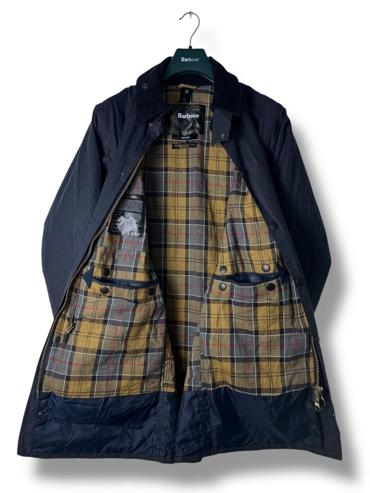 Barbour Border Wax Jacket – C34 (XS) – Modern