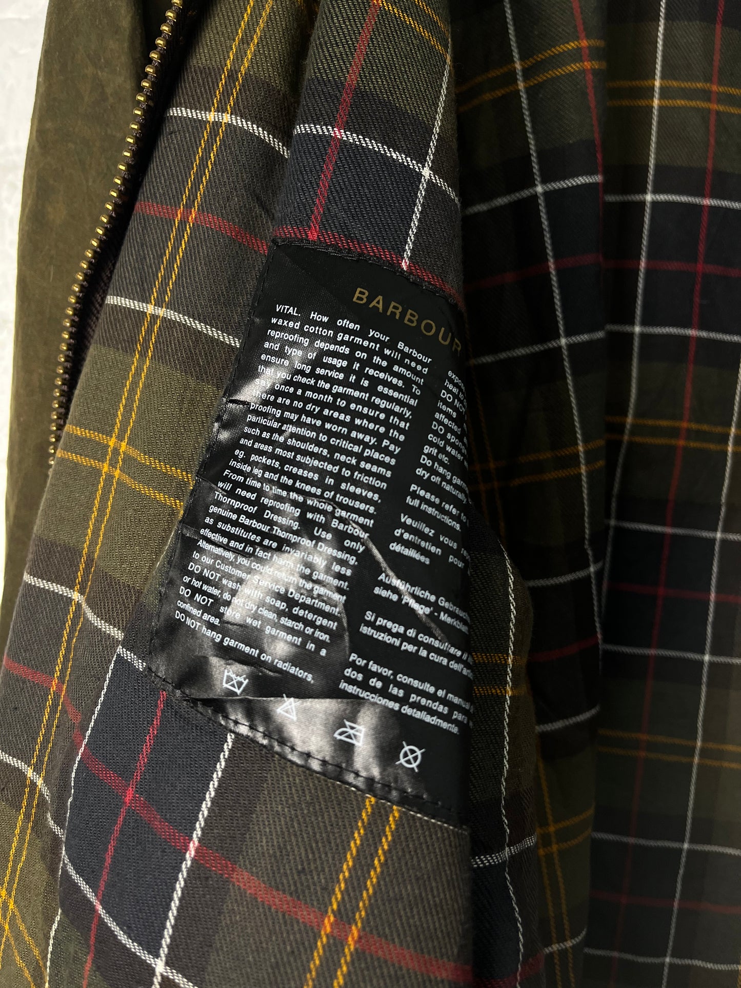 Barbour Beaufort Classic Wax Jacket – C48/XXL– Olive – Quilted Liner Included