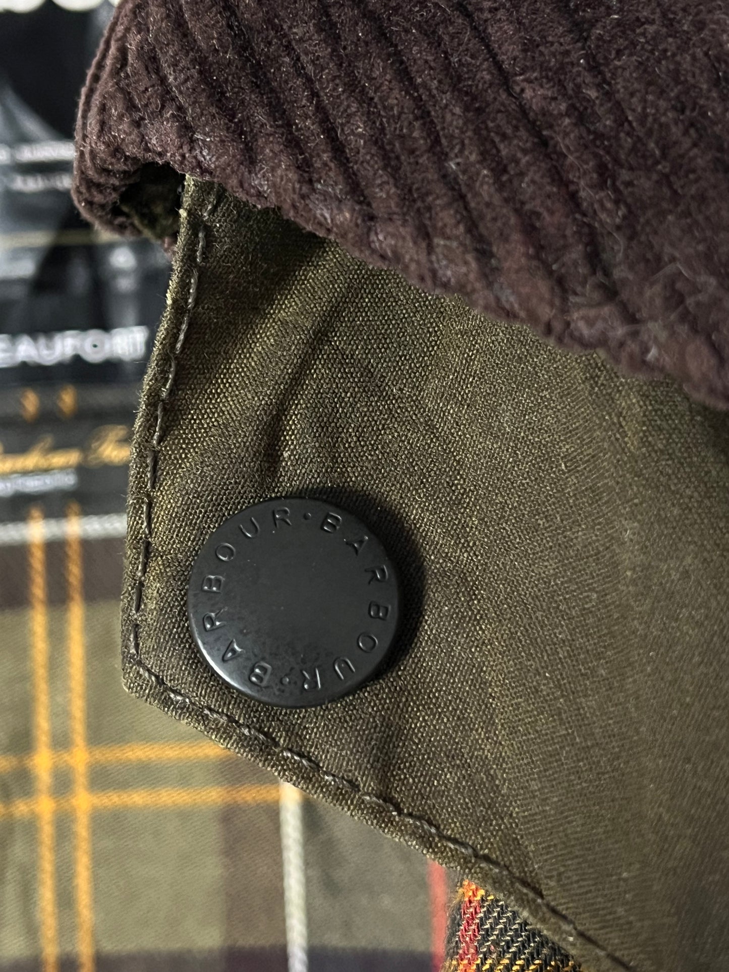 Barbour Classic Beaufort Jacket – Olive – C44 / 112c