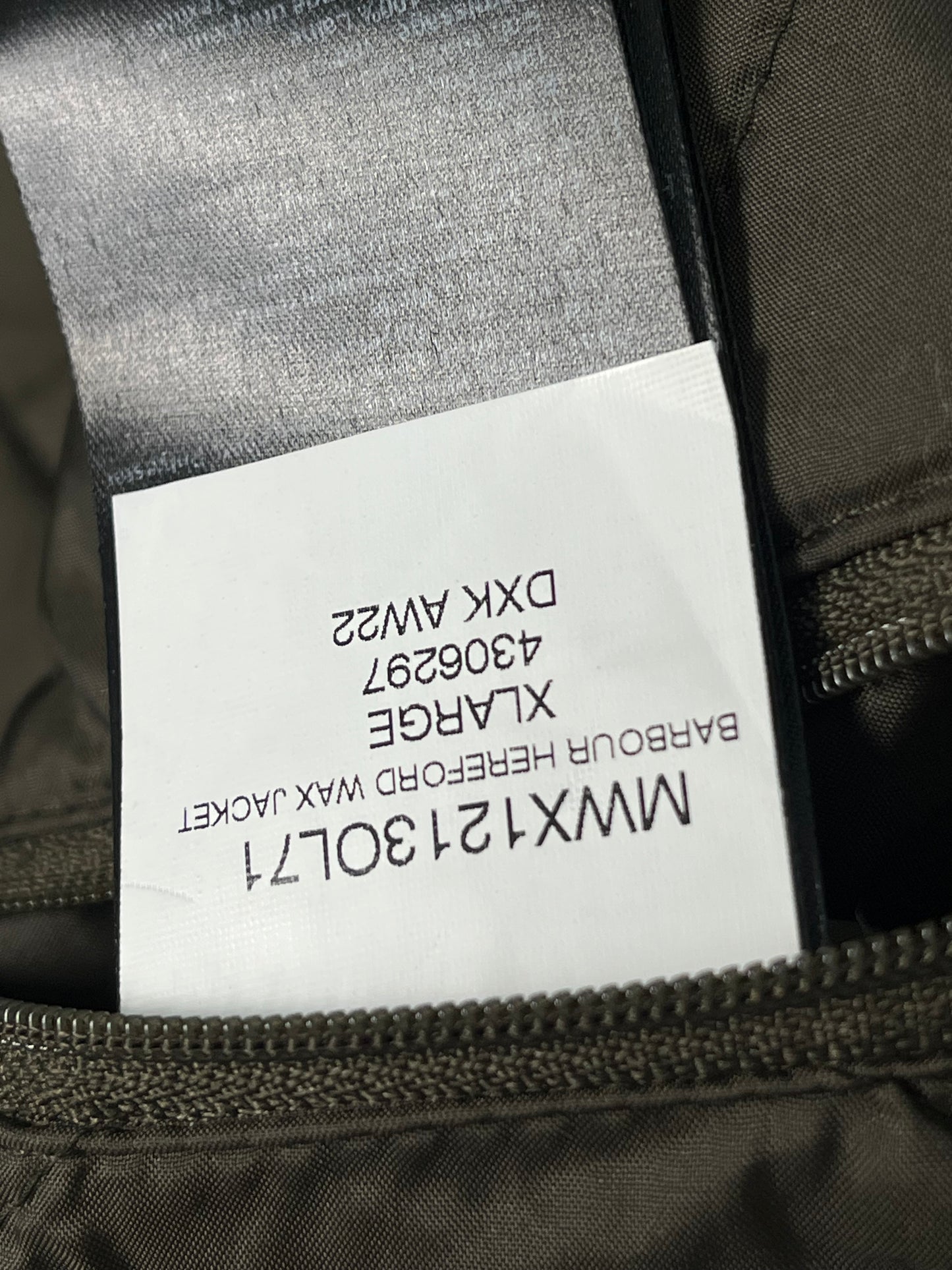 Barbour Hereford Wax Jacket – Olive – XL (2022) – Selected by DRAPS