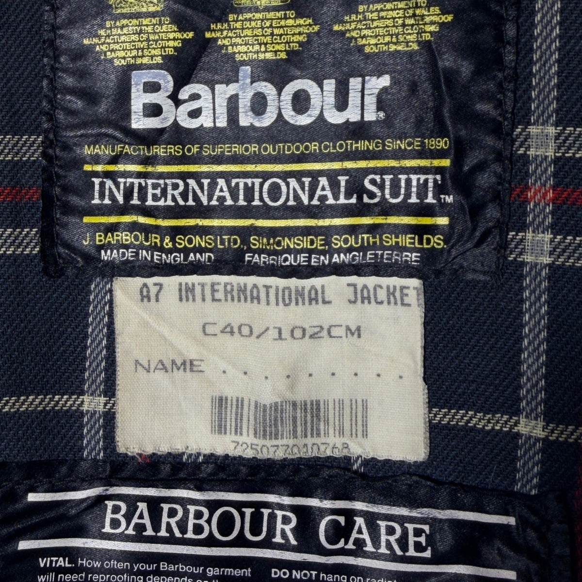 A7 International L Nero