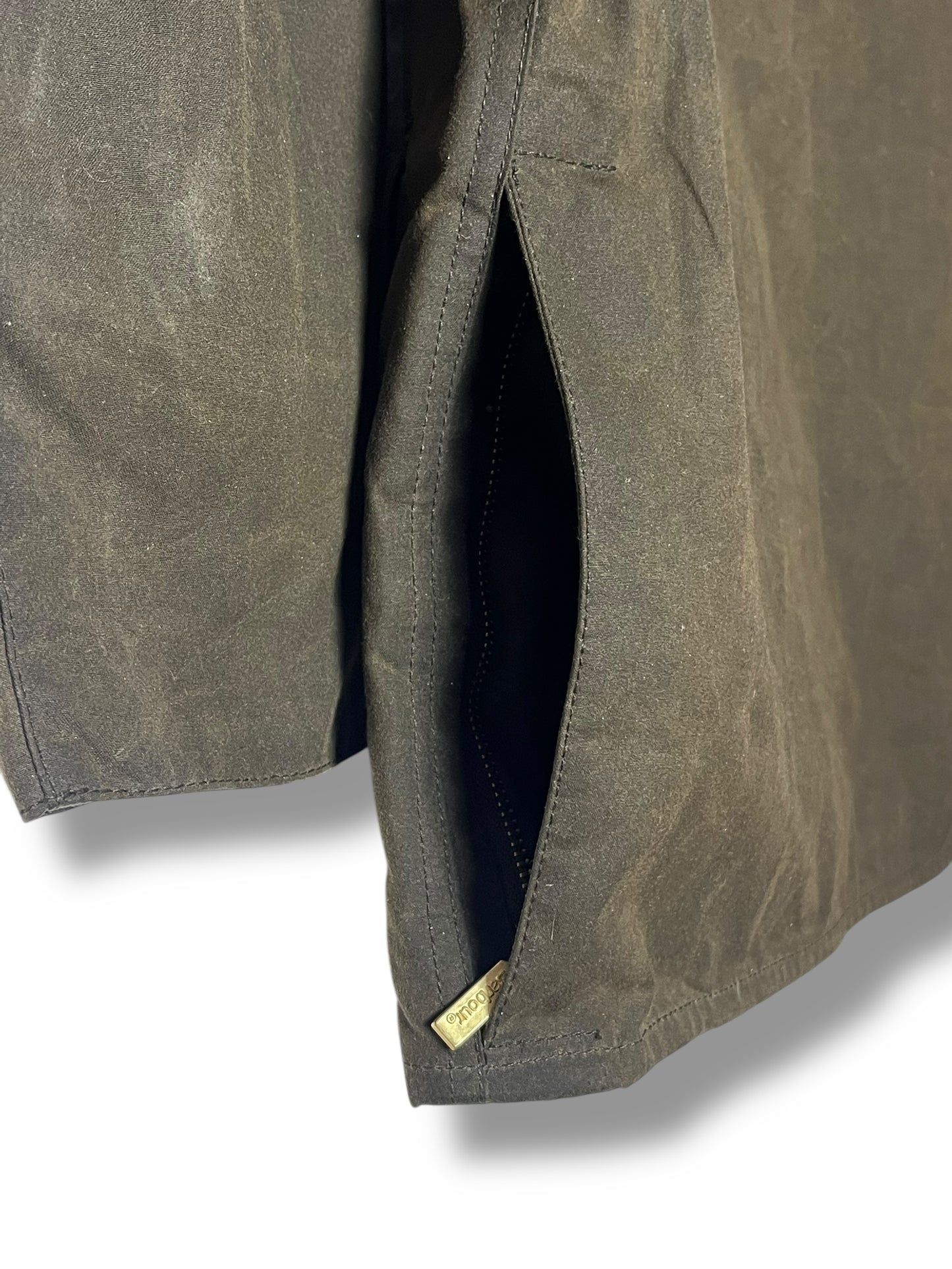 Barbour Beaufort Wax Jacket – Olive – Kids 12–13Y | Selected by DRAPS