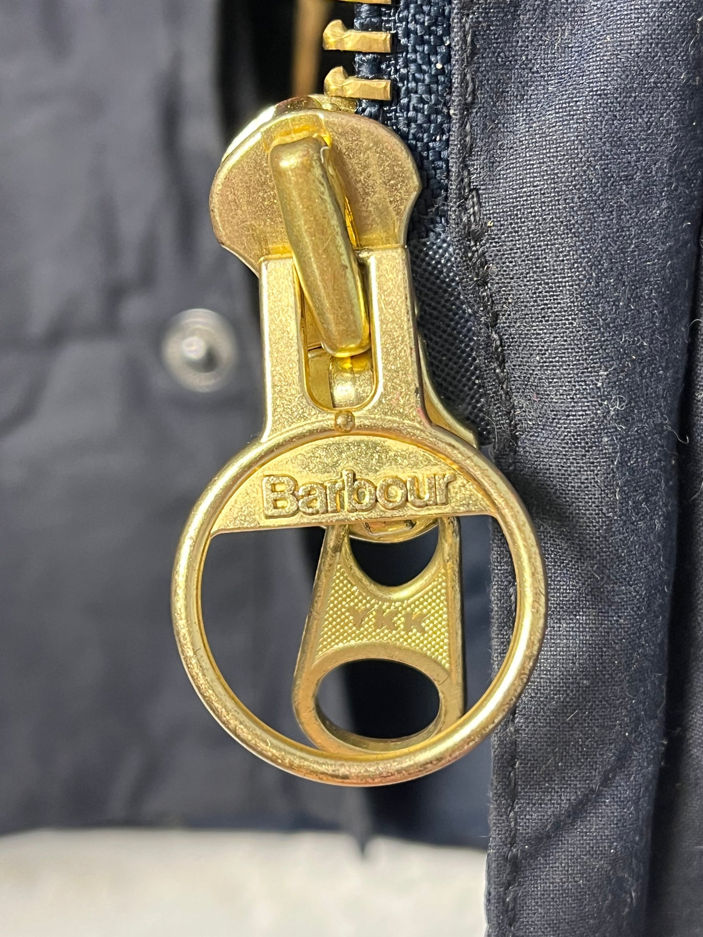 Barbour Border Wax Jacket – C34 (XS) – Modern