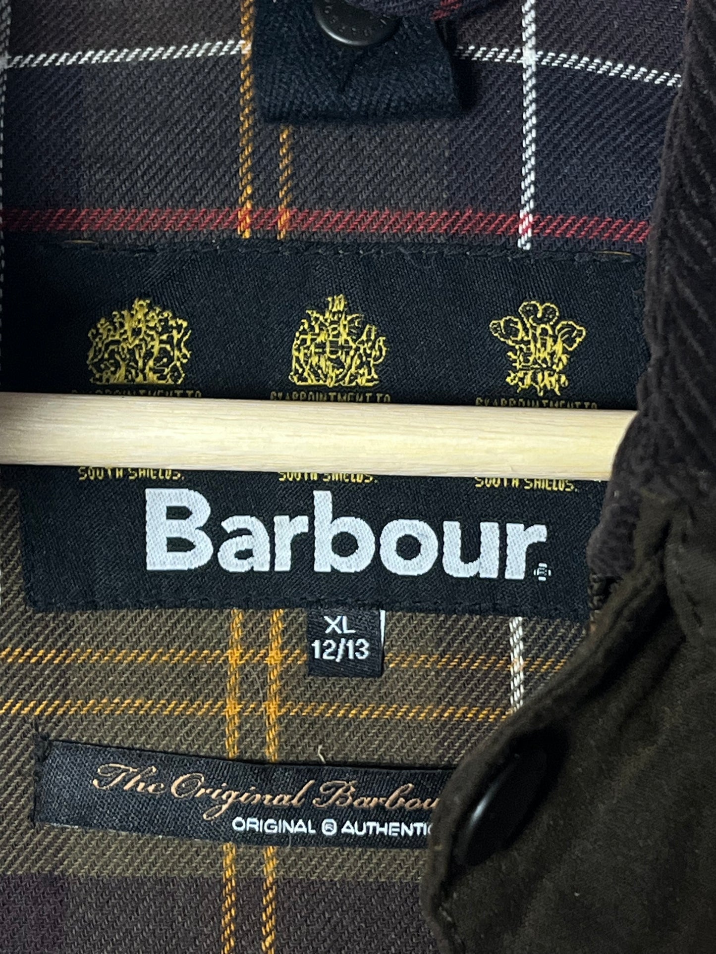 Barbour Beaufort Wax Jacket – Olive – Kids 12–13Y | Selected by DRAPS