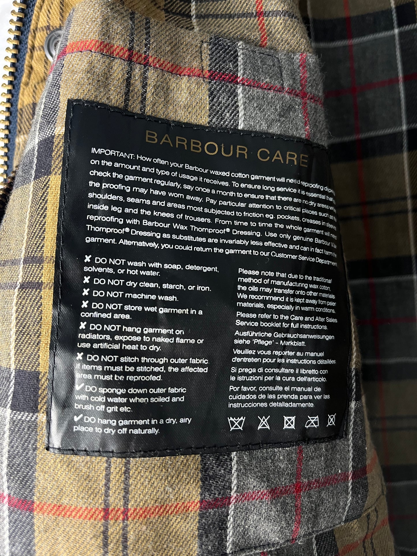 Barbour Border Wax Jacket – C34 (XS) – Modern