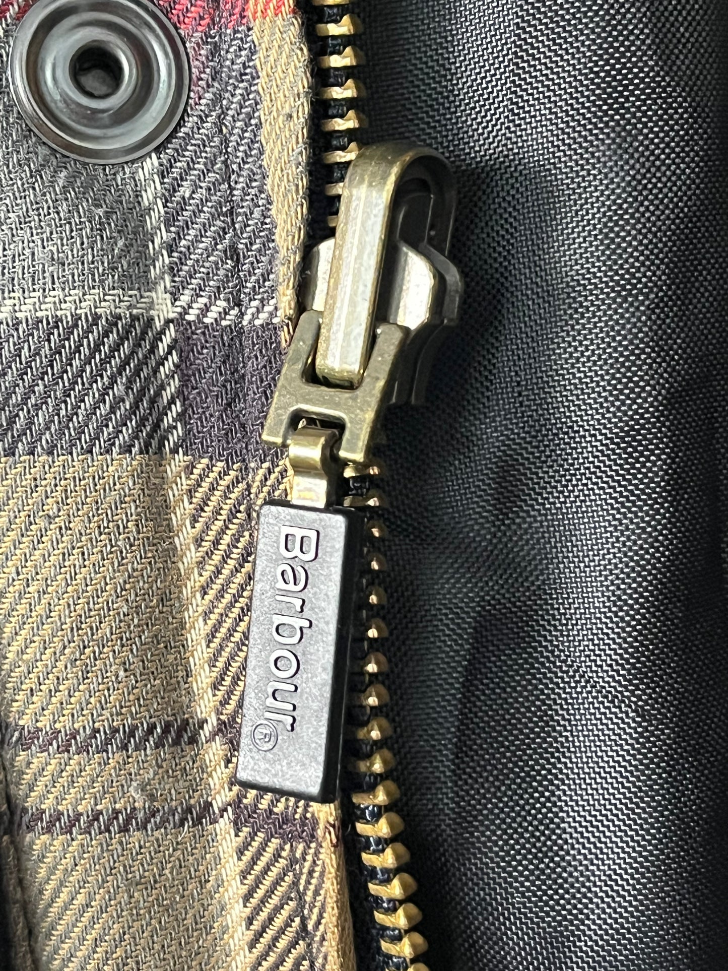 Barbour Ashby MWX0873BK91 – Vintage Black Wax Jacket (Size M)