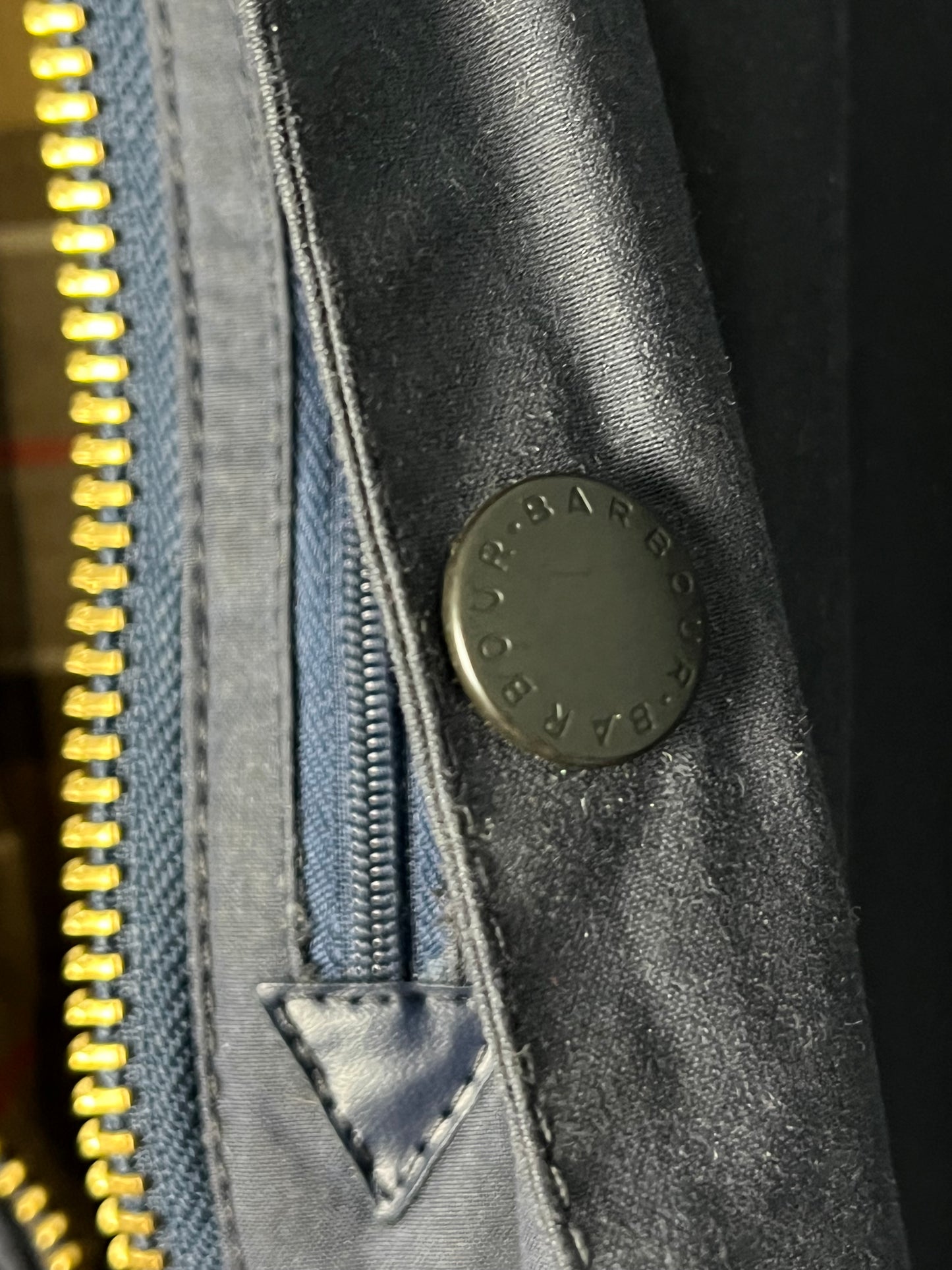 Barbour Border Wax Jacket – C34 (XS) – Modern