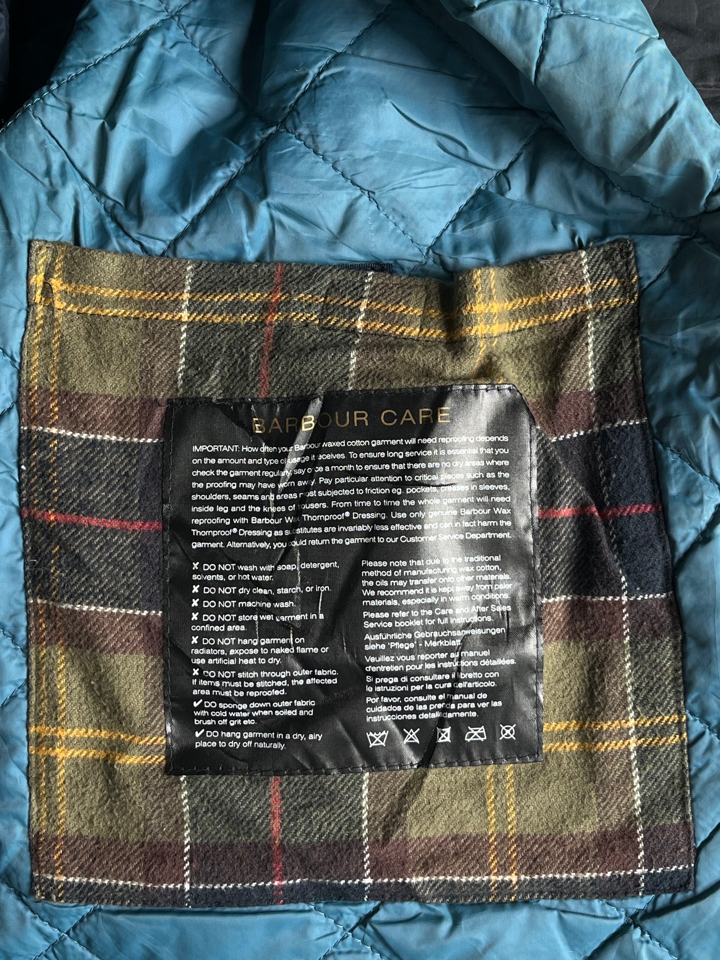 Retail Freezer L – lightweight Navy Blue – Waxed Cotton