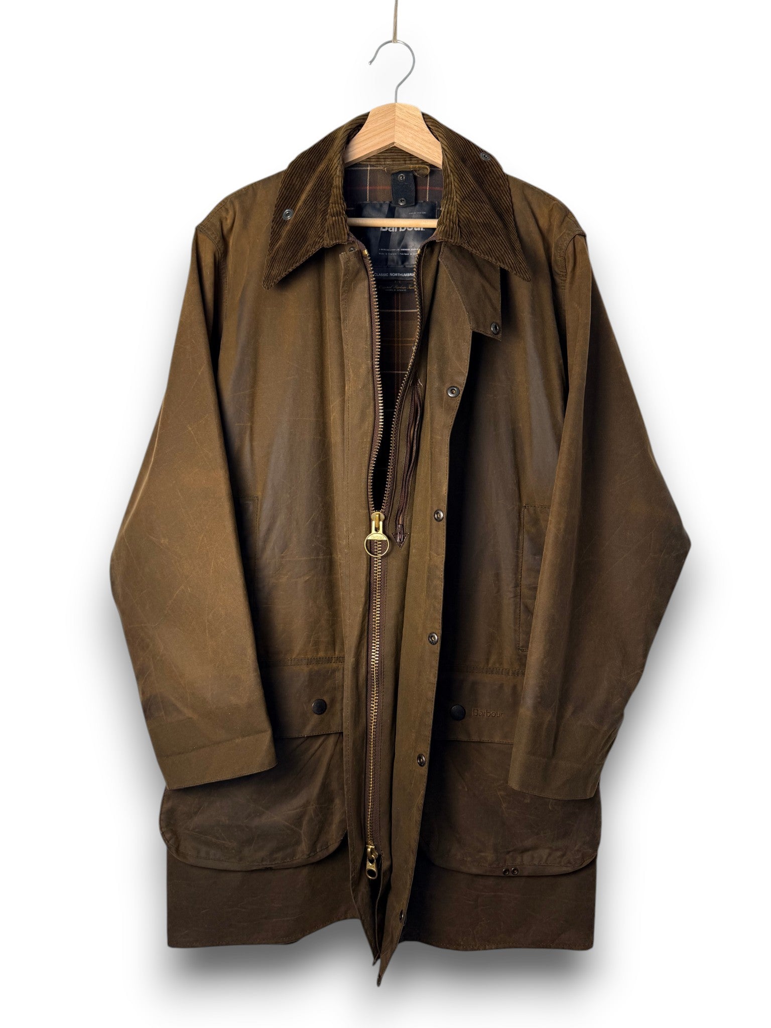 Barbour Classic Northumbria Wax Jacket – Olive – C40 / M – Draps